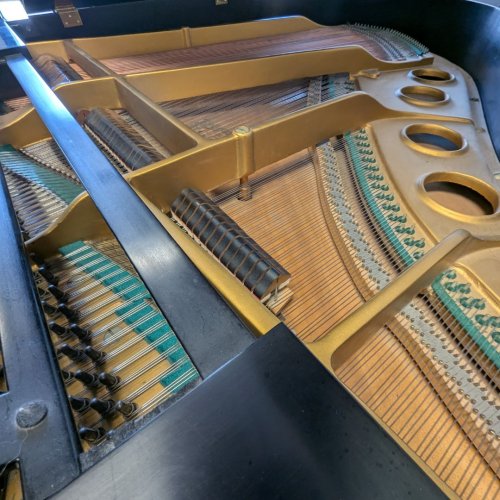 Yamaha Baby Grand Piano Model G1